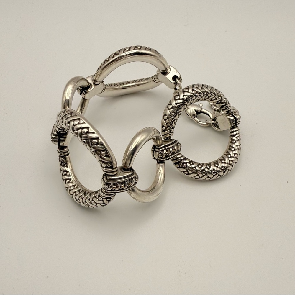 Brighton Silver Tone Textured Link Circle Bracelet Toggle Clasp Classic Chain